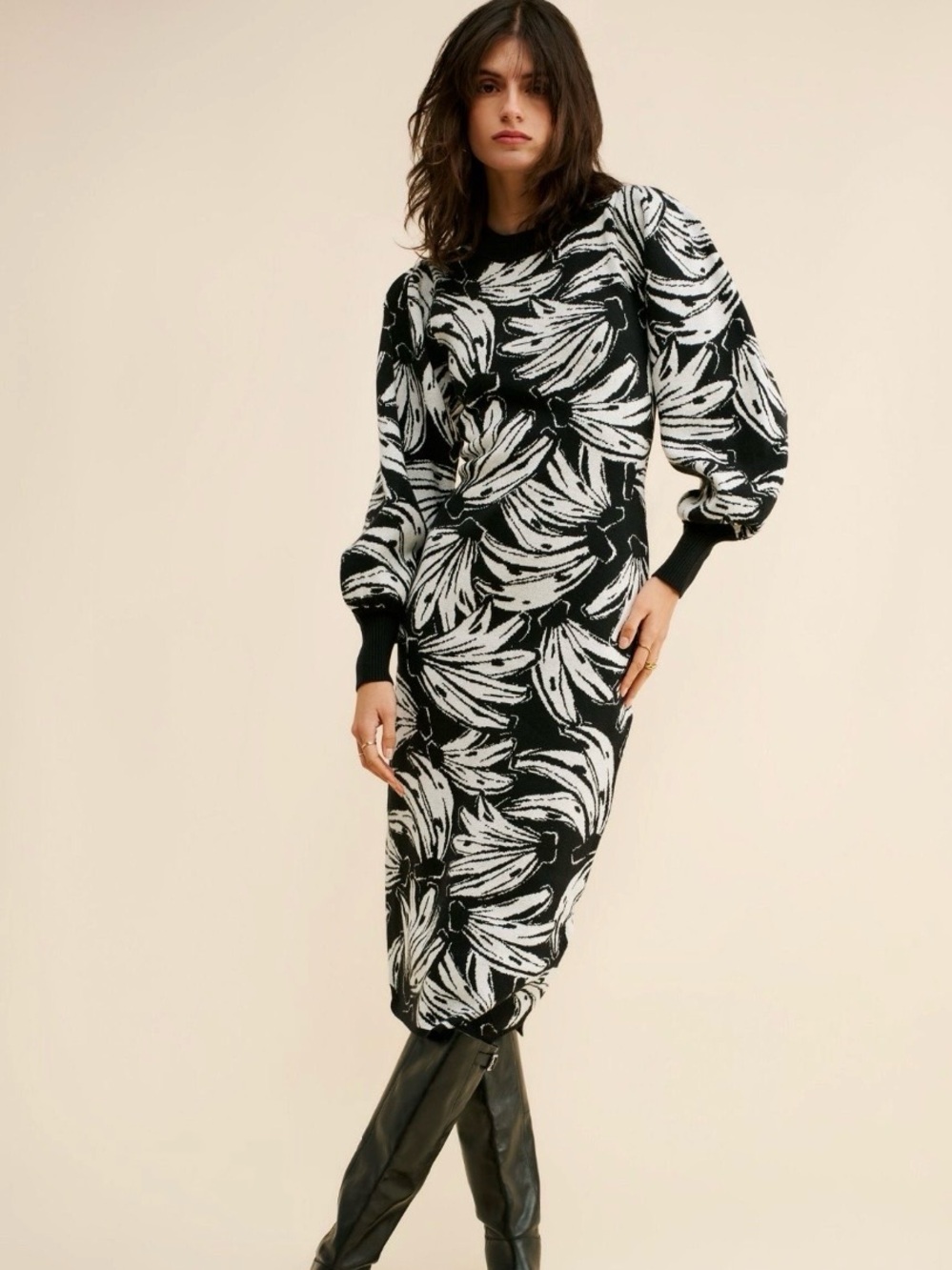 Black & White Floral Knit Midi Dress - Banana Pattern